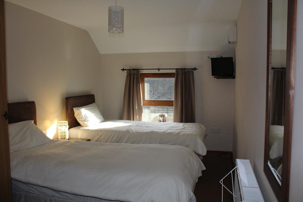 The Nags Head Tredegar Bed & Breakfast Nant-y-bwch Exterior photo